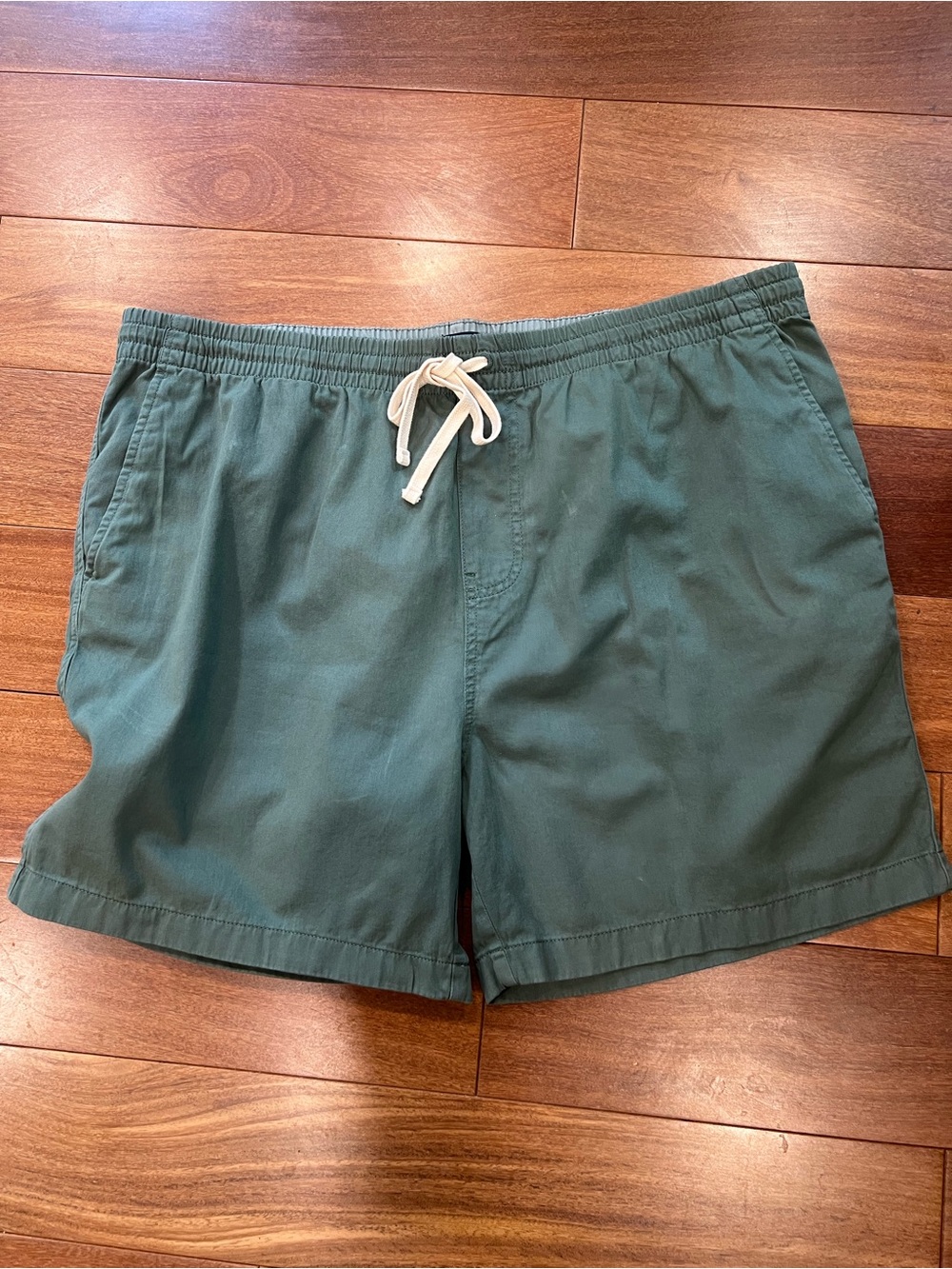 J. Crew Mens NWT Sage Green Elastic-Waist Casual Dock Shorts XXL
